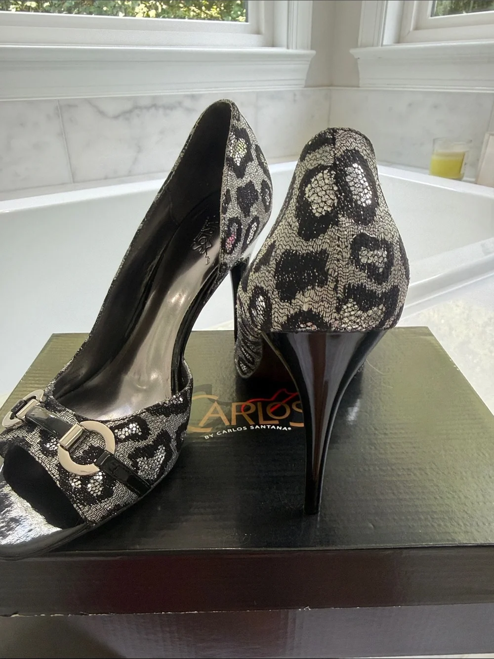 Carlos by Carlos Santana Black & Silver Sparkle Snake -Print Peep-Toe Heels 8.5